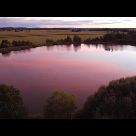 Moderne Seeidyll 3 Seen 2 Boote