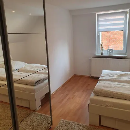 Moderne Seeidyll 3 Seen 2 Boote