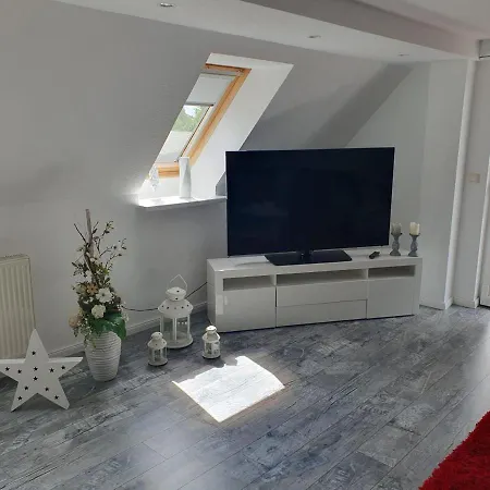 Moderne Seeidyll 3 Seen 2 Boote *